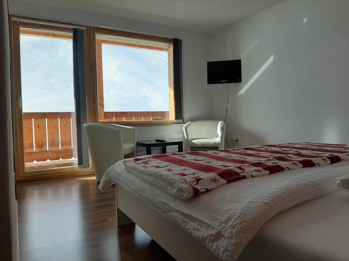 Hotel Avers Am Bach Eksteriør billede